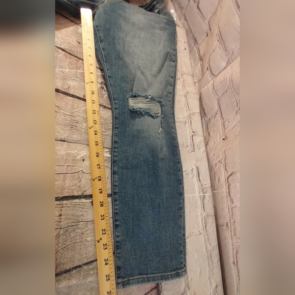 Good American Good Legs Distressed Buste Knees Ankle Jeans 12/31 - Picture 7 of 16